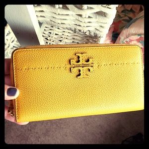 TORY BURCH McGraw Zip Continental Wallet